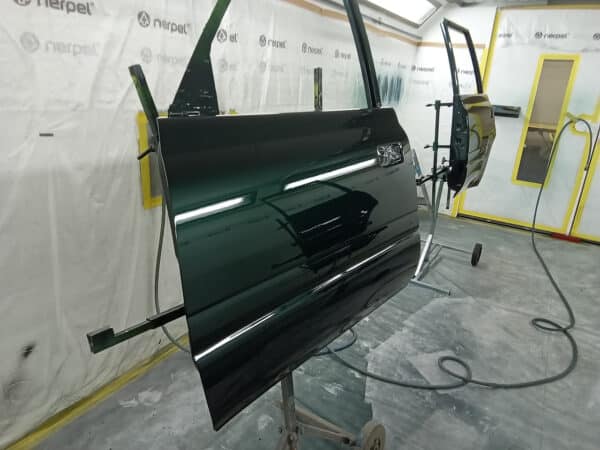 24012025 1994 Toyota Land Cruiser doors in paint 24