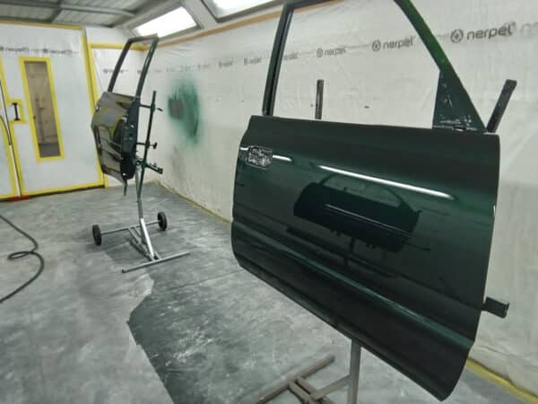 24012025 1994 Toyota Land Cruiser doors in paint 25