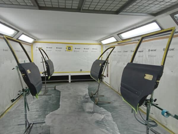 24012025 1994 Toyota Land Cruiser doors in paint 28