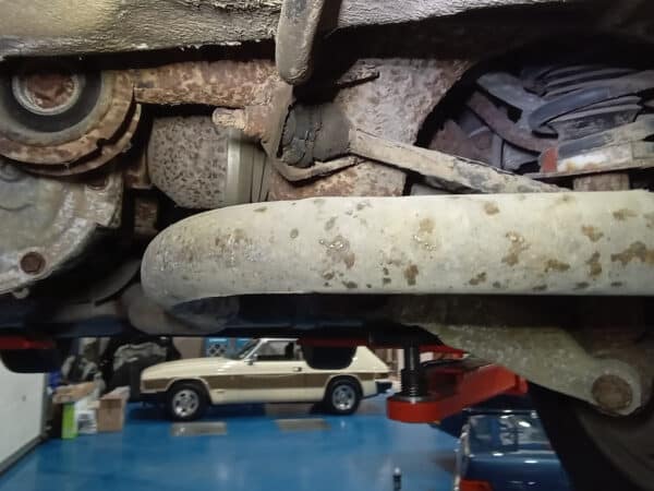 24012025 2002 Ford Thunderbird MOT Prep 2
