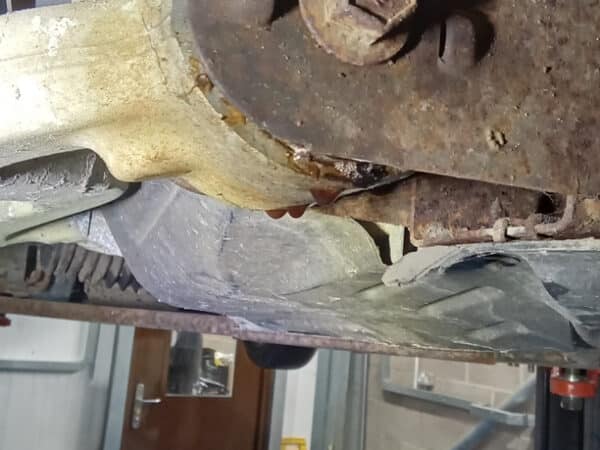 24012025 2002 Ford Thunderbird MOT Prep 5