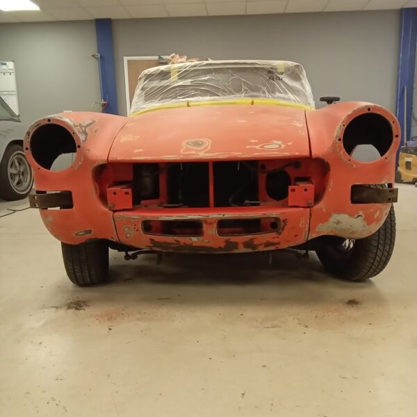 240125 1980 mg midget sand down and filler begins (7)