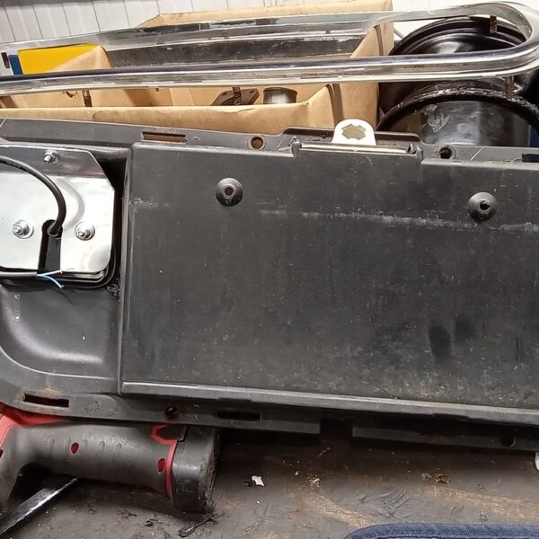 240125 2002 ford thunderbird rear fog and reverse lights (12)
