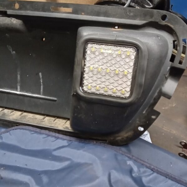 240125 2002 ford thunderbird rear fog and reverse lights (5)