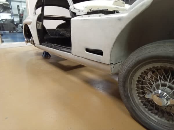 30012025 1960 jensen 541r panel prep (10)
