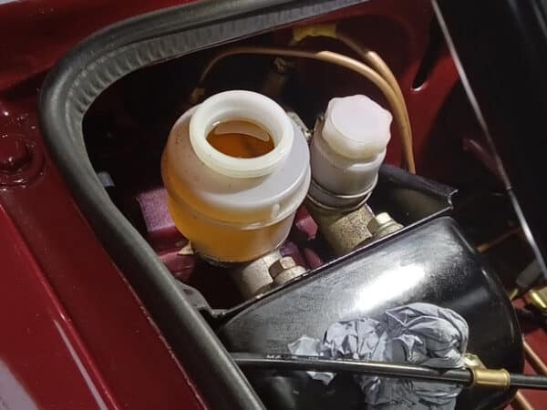 30012025 1972 mgb gt servo (17)