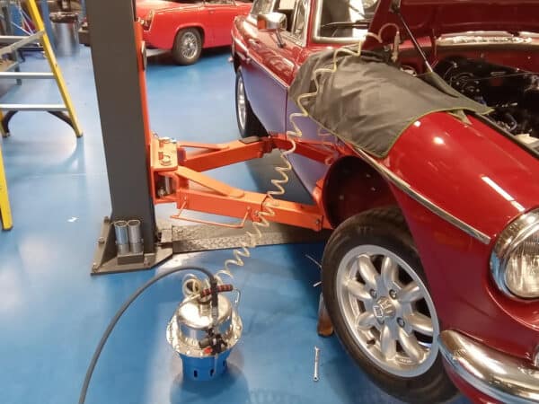 30012025 1972 mgb gt servo (18)