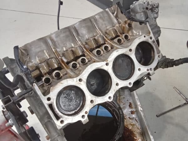 30012025 1975 mgb gt v8 strip down (11)