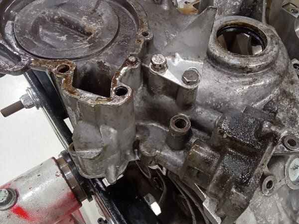 30012025 1975 mgb gt v8 strip down (16)
