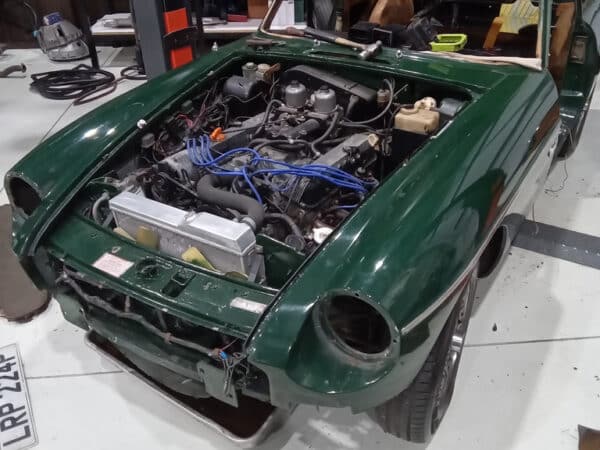 30012025 1975 mgb gt v8 strip down (21)