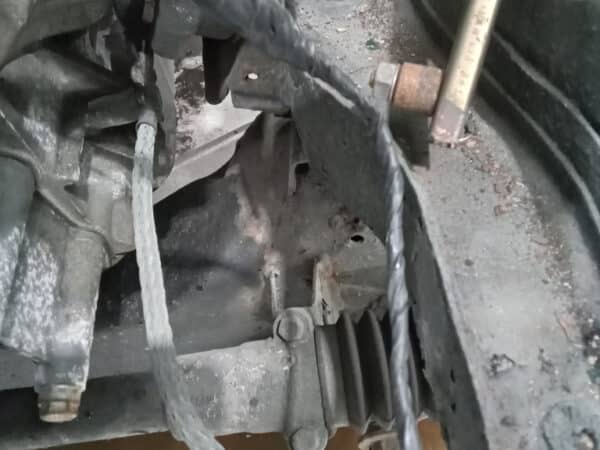 30012025 1975 mgb gt v8 strip down (44)