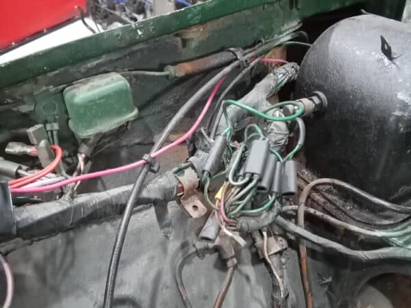 30012025 1975 mgb gt v8 strip down (50)