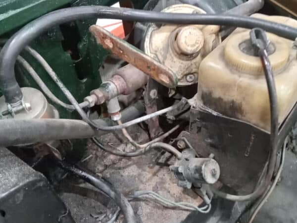 30012025 1975 mgb gt v8 strip down (53)