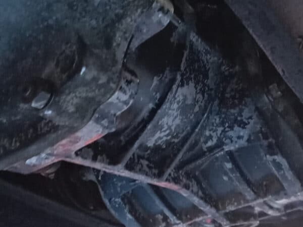 30012025 1975 volkswagen beetle 1303 engine and gearbox (1)