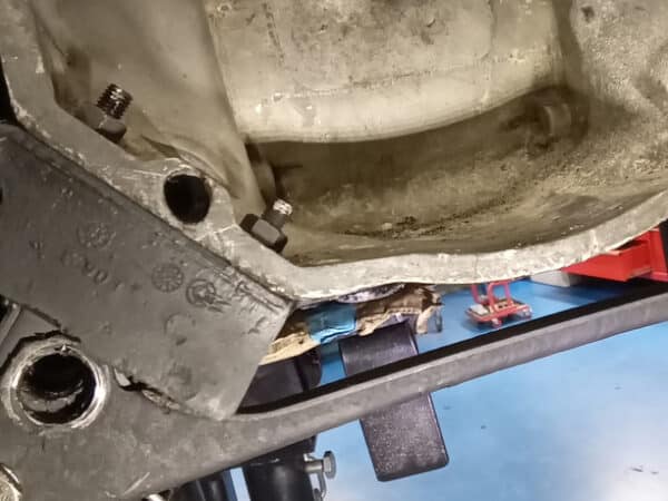 30012025 1975 volkswagen beetle 1303 engine and gearbox (10)