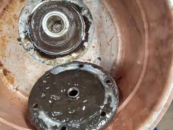 30012025 1975 volkswagen beetle 1303 engine and gearbox (2)
