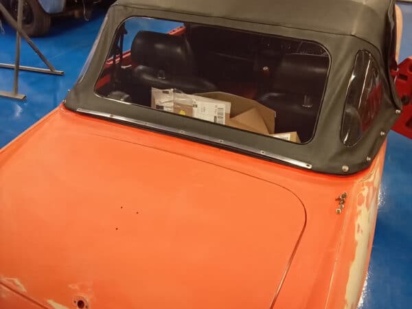 30012025 1980 mg midget paint prep (5)