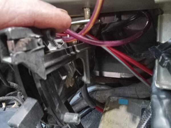 30012025 1987 mercedes 500sl heater and wiring loom (1)