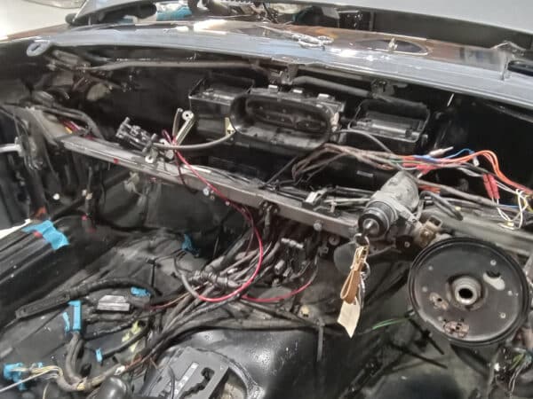 30012025 1987 mercedes 500sl heater and wiring loom (4)