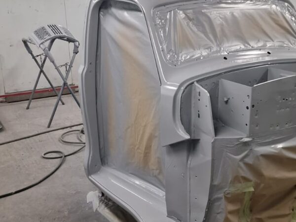 31012025 1951 austin devon highbuild primer (20)