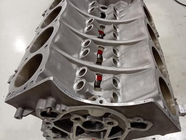 31012025 1975 mgb gt v8 block cleaning (2)