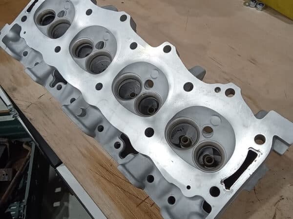 31012025 1975 mgb gt v8 block cleaning (6)