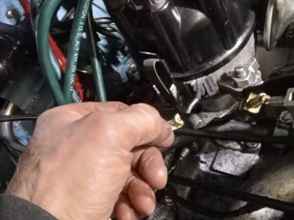 04022025 1969 daimler 250 v8 ignition issues (13)