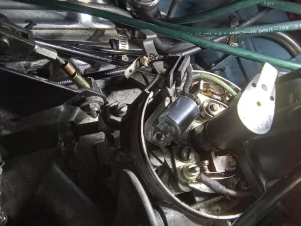 04022025 1969 daimler 250 v8 ignition issues (23)