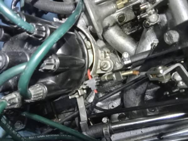 04022025 1969 daimler 250 v8 ignition issues (6)