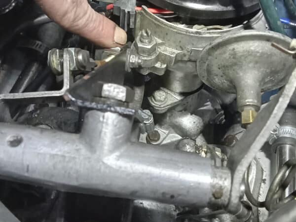 04022025 1969 daimler 250 v8 ignition issues (7)