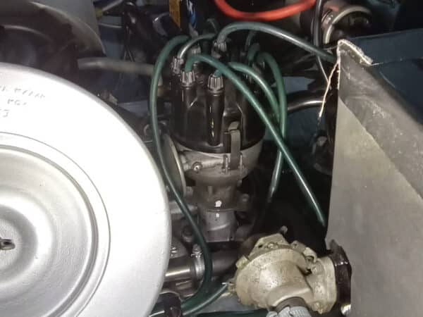 04022025 1969 daimler 250 v8 ignition issues (9)