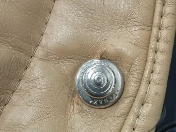 05022025 1969 aston martin db7 volante appraisal and start of strip down (11)