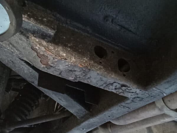 05022025 1969 aston martin db7 volante appraisal and start of strip down (18)