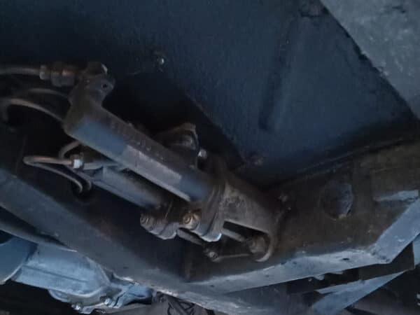 05022025 1969 aston martin db7 volante appraisal and start of strip down (19)