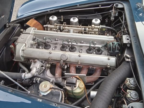 05022025 1969 aston martin db7 volante appraisal and start of strip down (53)