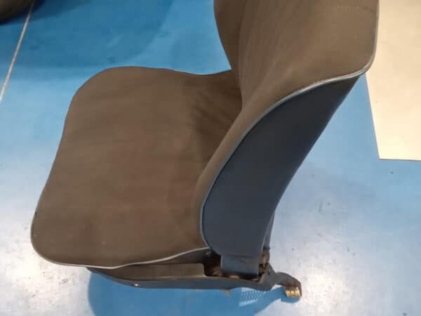 05022025 1975 vw beetle welding repairs and seat (11)