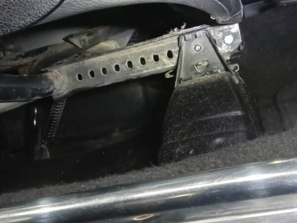 05022025 1975 vw beetle welding repairs and seat (13)