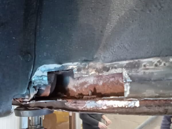 05022025 1975 vw beetle welding repairs and seat (4)