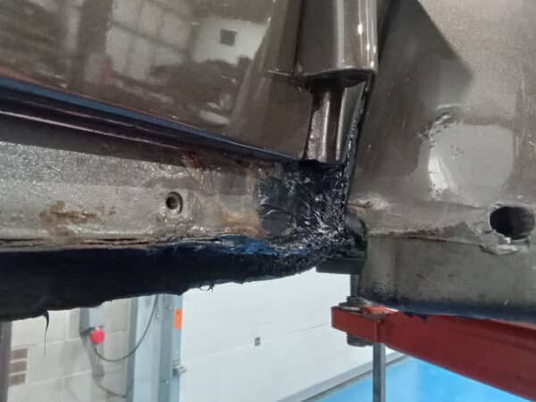 05022025 1975 vw beetle welding repairs and seat (6)
