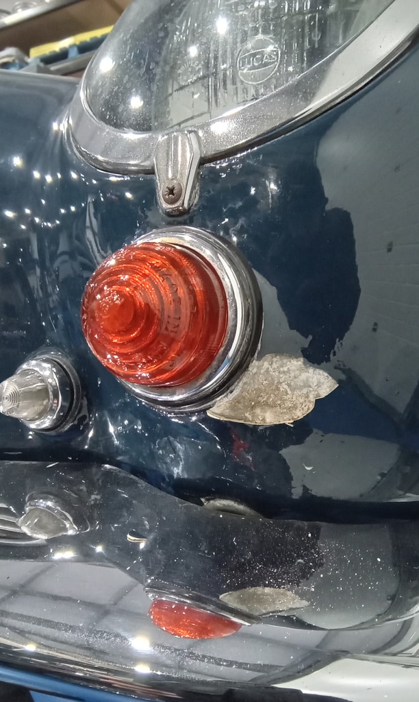 07022025 1969 aston martin db6 volante strip down (153)