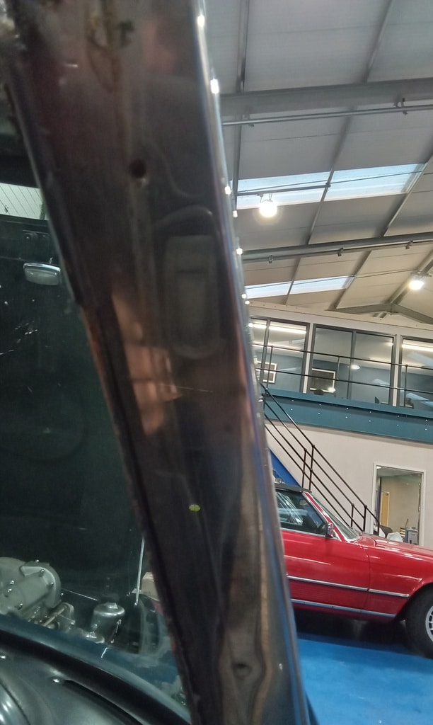 07022025 1969 aston martin db6 volante strip down (213)