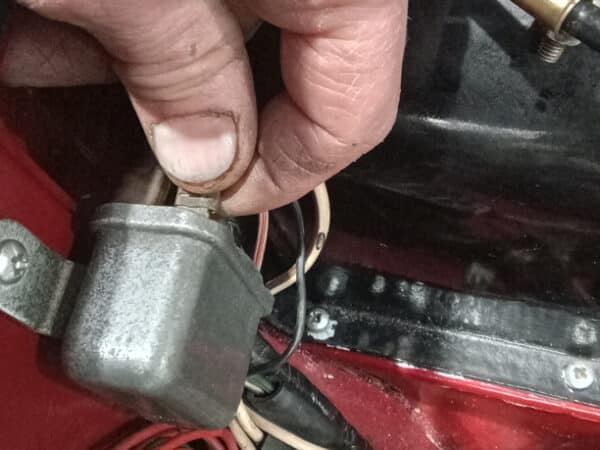 07022025 1972 mgb gt brake servo (12)