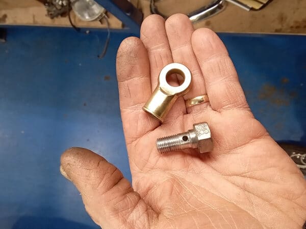 07022025 1972 mgb gt brake servo (26)