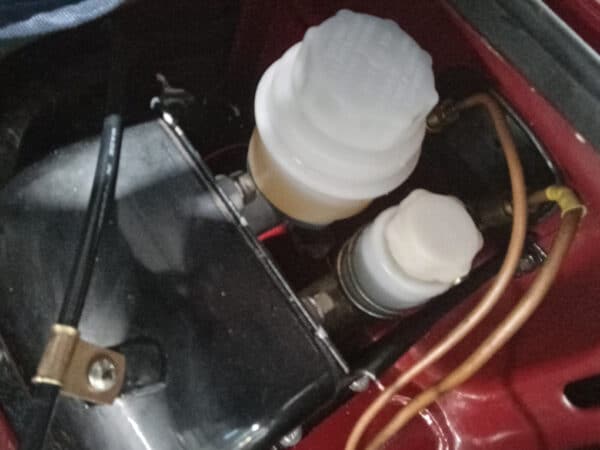 07022025 1972 mgb gt brake servo (6)