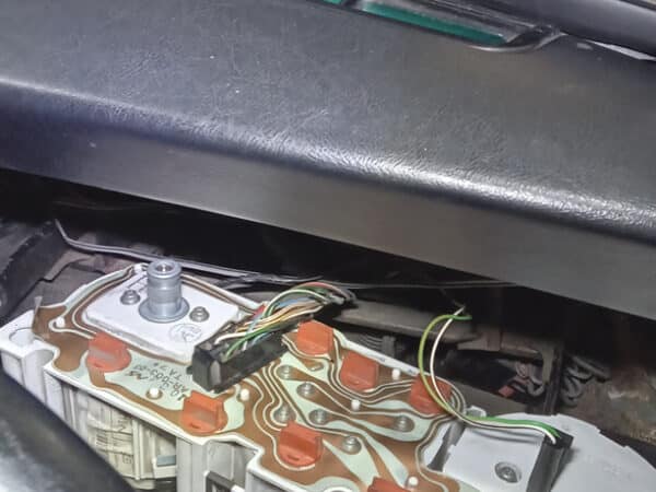 07022025 1994 rover mini cooper dash repairs (7)