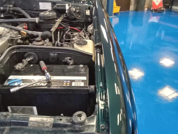 07022025 1994 toyota land crusier flat and polish (1)