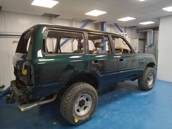 07022025 1994 toyota land crusier flat and polish (19)