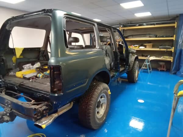 07022025 1994 toyota land crusier flat and polish (3)