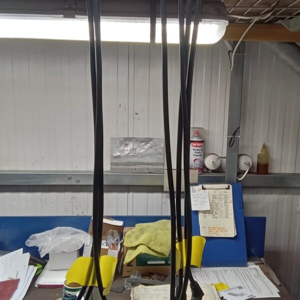 110225 1968 daimler 250 v8 ht leads and bonnet cable (15)