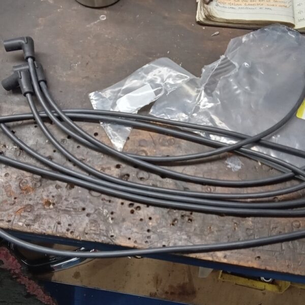 110225 1968 daimler 250 v8 ht leads and bonnet cable (16)